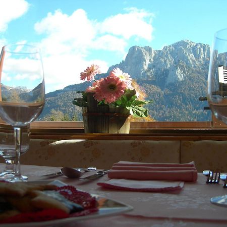 Hotel Gran Mugon Vigo di Fassa Eksteriør billede